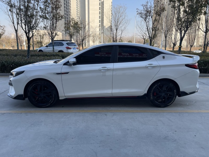 济宁22年大众思皓7