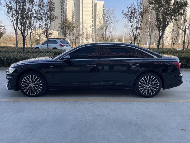 济宁23年奥迪A6L8