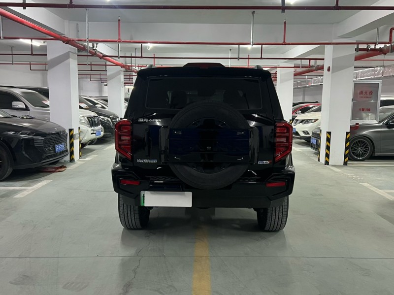 宿遷25年長城汽車坦克9