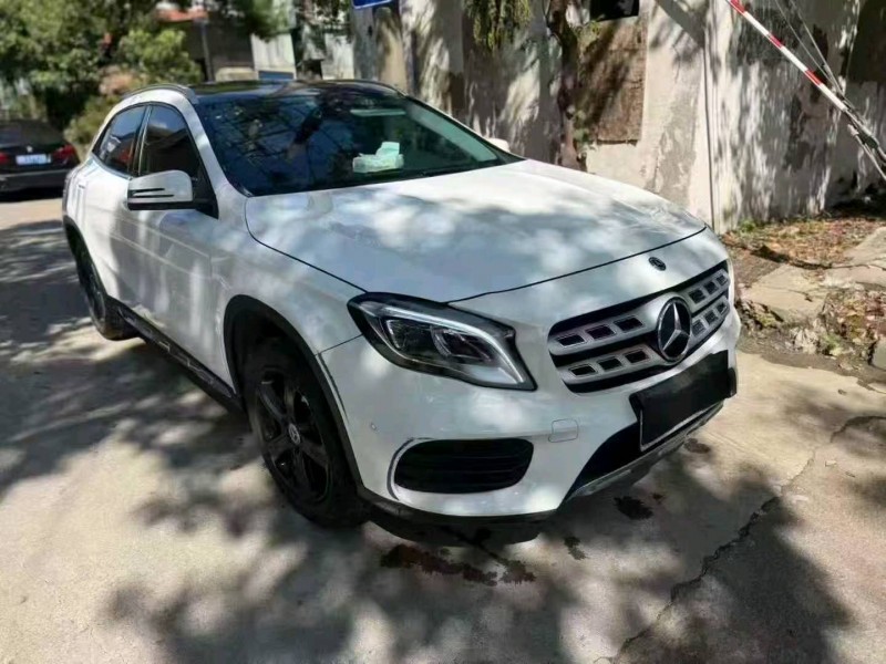 台州19年奔驰GLA2