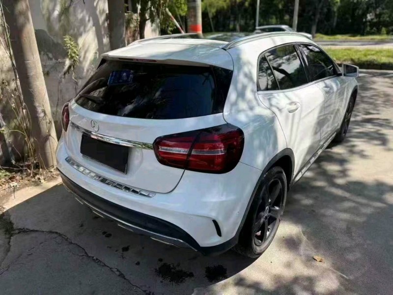 台州19年奔驰GLA3