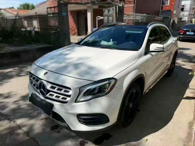 台州19年奔驰GLA5