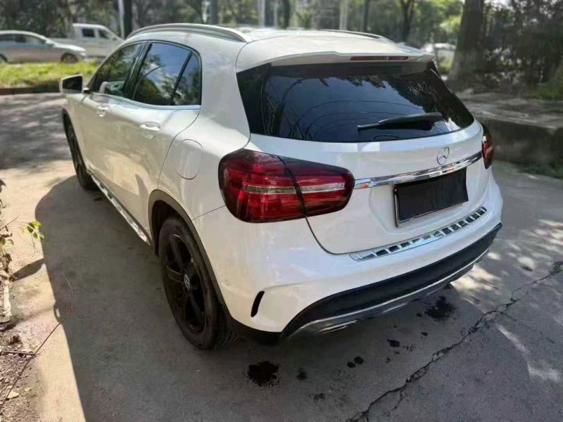 台州19年奔驰GLA8