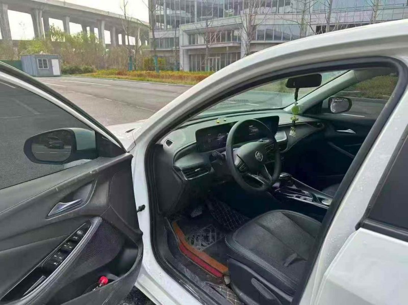 常州24年别克威朗4