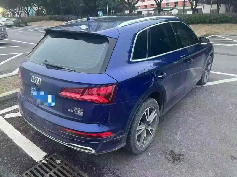 重庆19年奥迪Q57