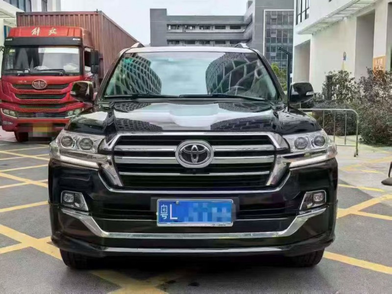 深圳18年丰田兰德酷路泽1