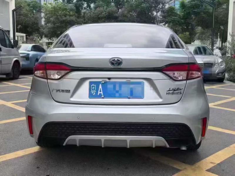 深圳23年丰田雷凌8