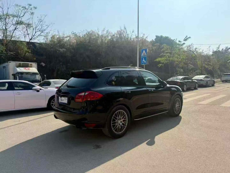 南宁13年保时捷卡宴7