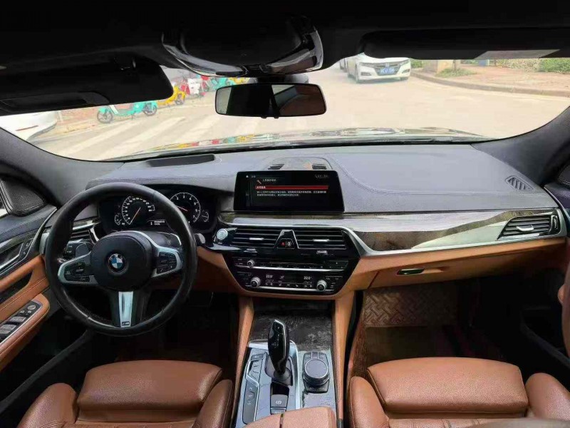 南宁19年宝马6系5