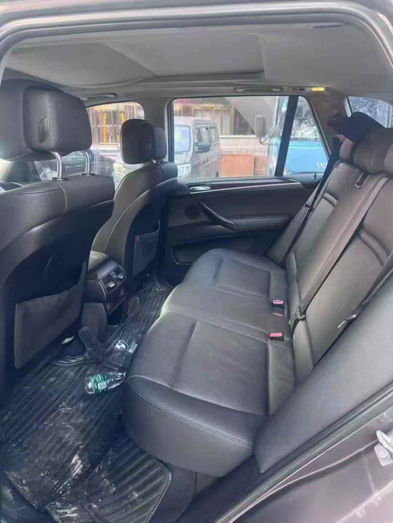 淮安11年宝马X55