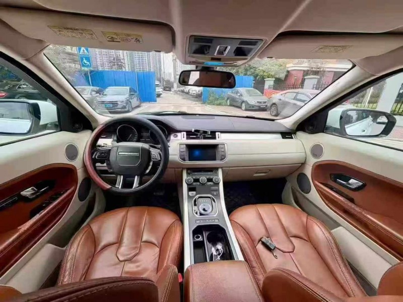 南宁12年路虎极光5