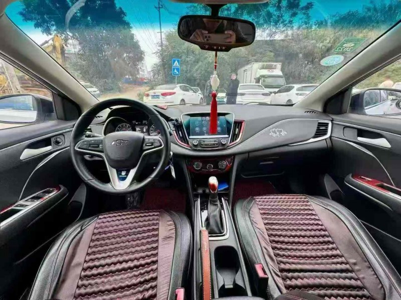 南宁23年雪佛兰科鲁兹5