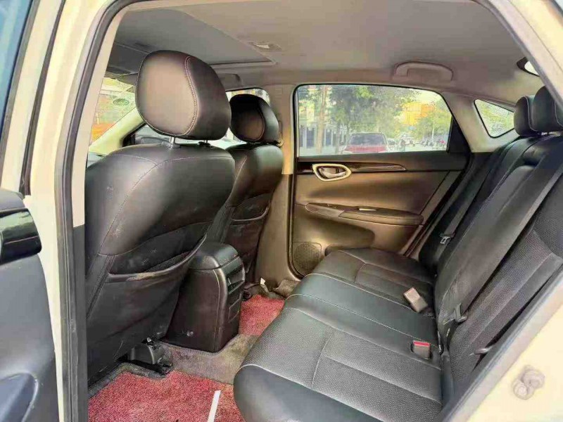 南宁17年日产轩逸6