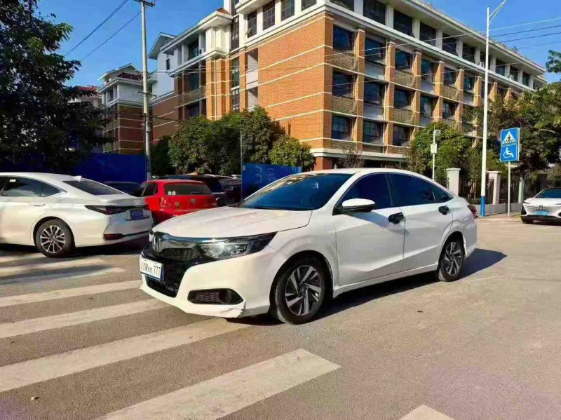 南宁19年本田凌派2