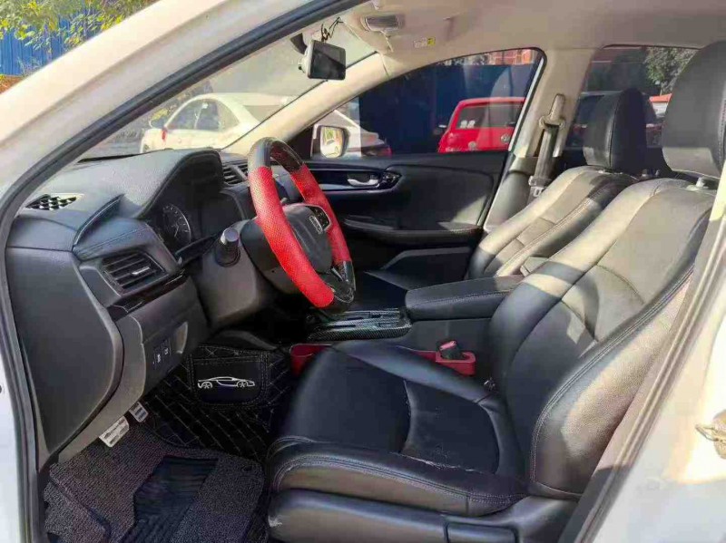 南宁19年本田凌派4