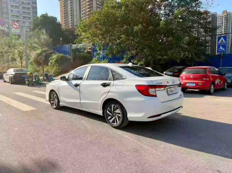 南宁19年本田凌派8