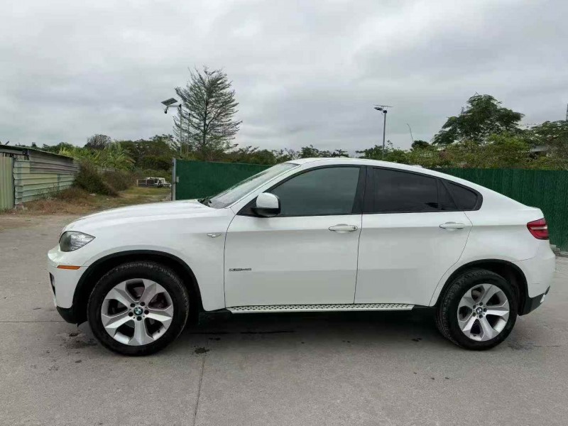 珠海14年宝马X68