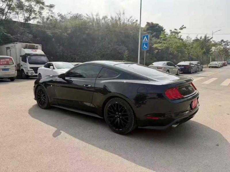 南宁19年福特野马7