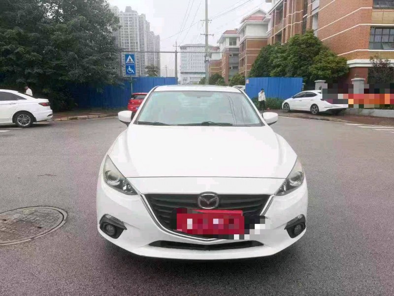 南宁14年马自达昂克赛拉1