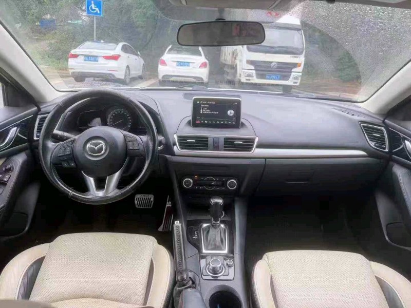 南宁14年马自达昂克赛拉5