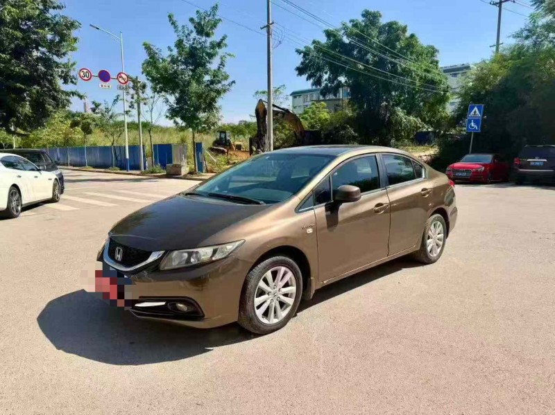 南宁15年本田思域2