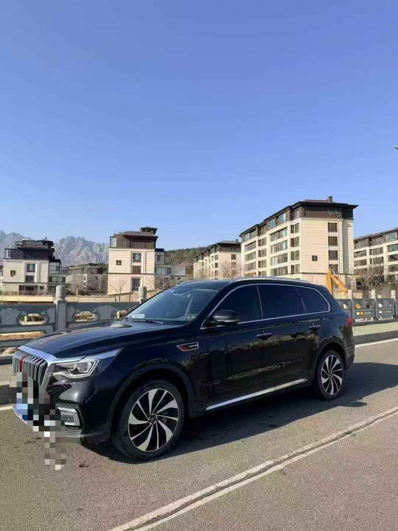 青島21年紅旗HS72