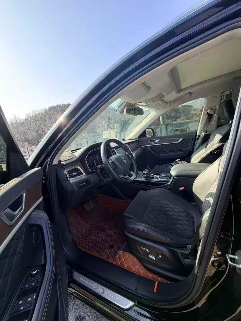 青島21年紅旗HS74