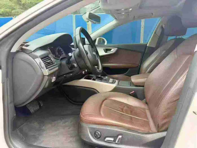 南宁17年奥迪A7L4