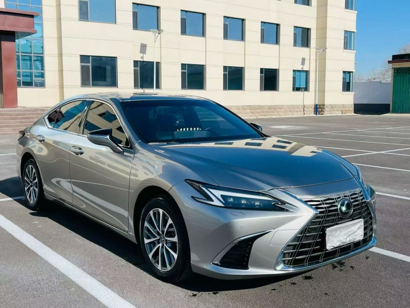 聊城25年雷克萨斯ES3