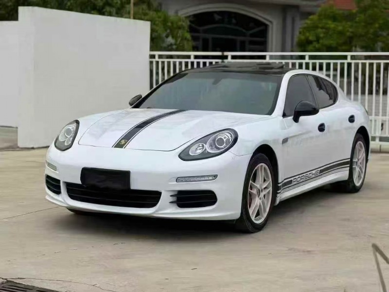 广州16年保时捷帕拉梅拉3