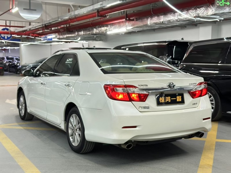 深圳14年丰田凯美瑞7