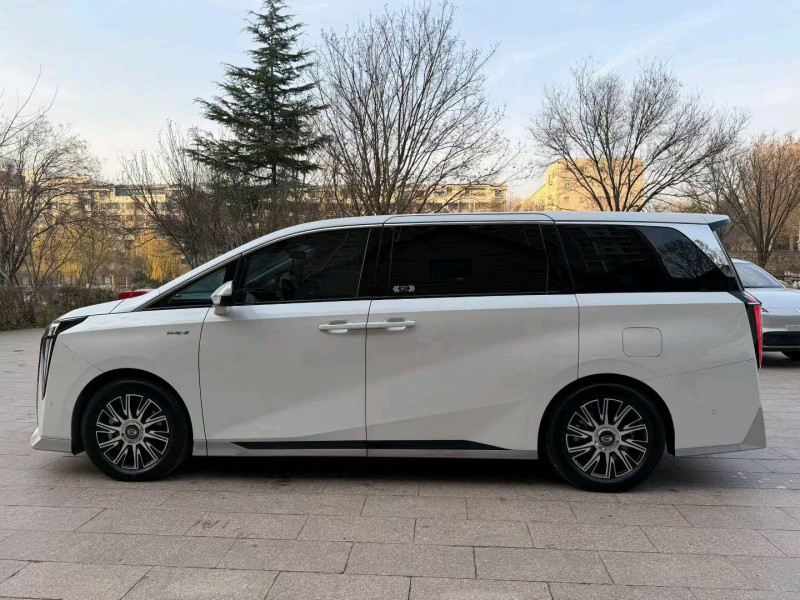 邢台23年传祺E98