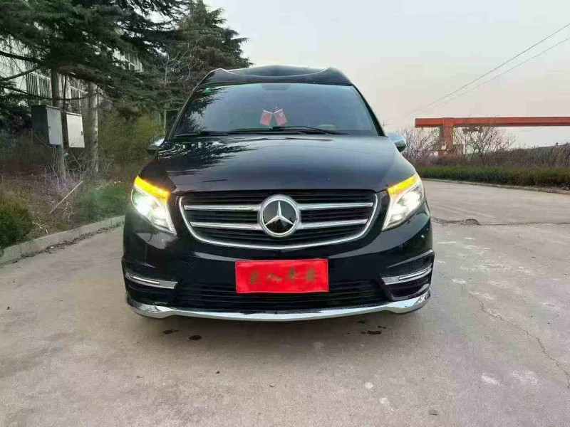 枣庄20年奔驰威霆1