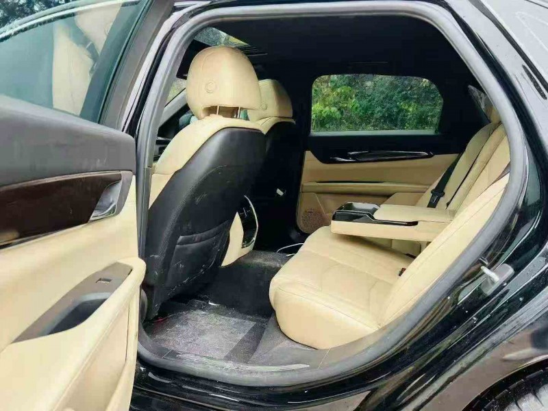 煙臺21年凱迪拉克CT64