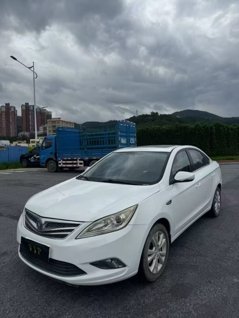 云浮14年长安汽车逸动2