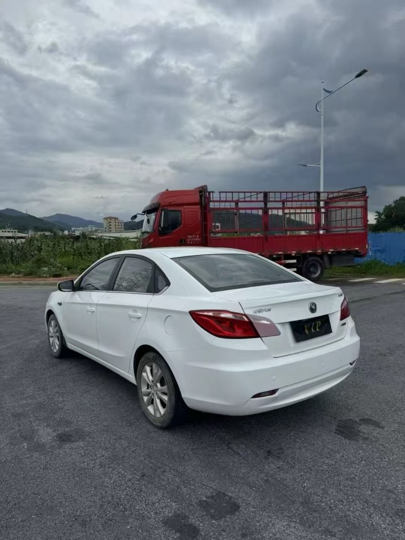 云浮14年长安汽车逸动8