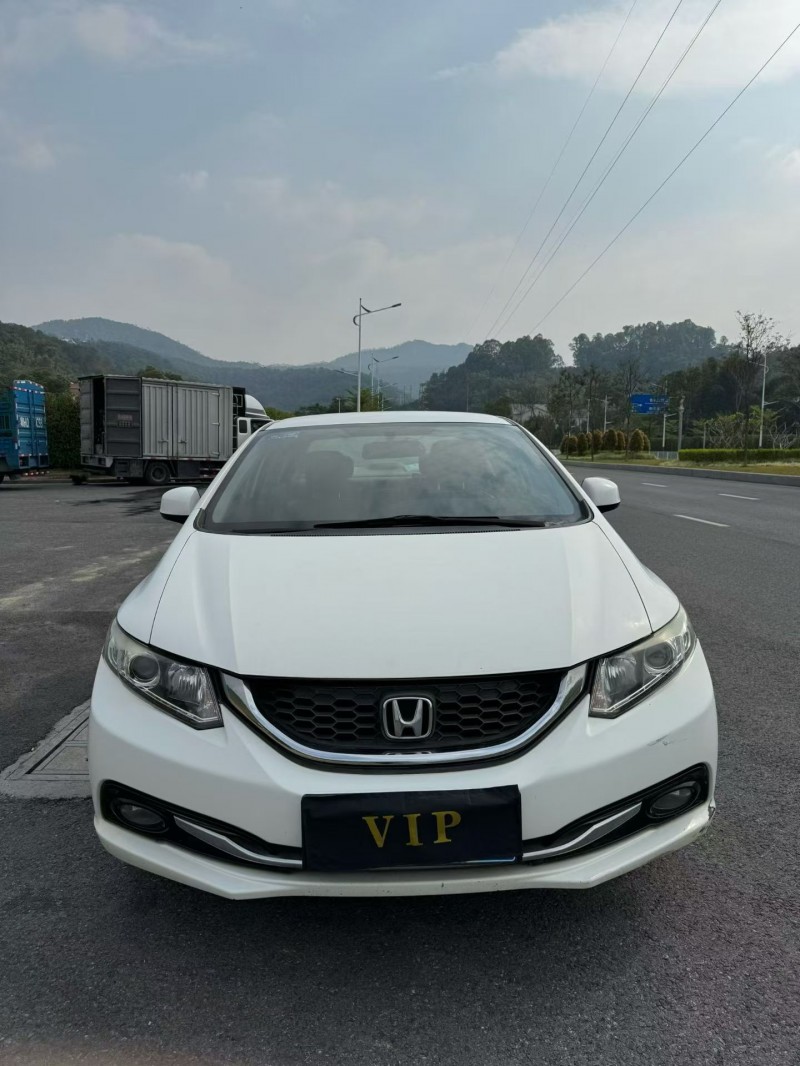 云浮16年本田思域1