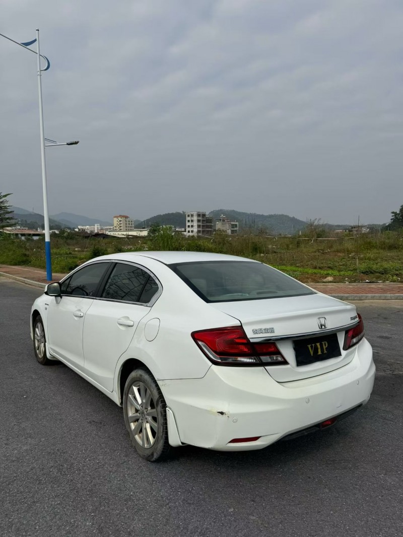 云浮16年本田思域7