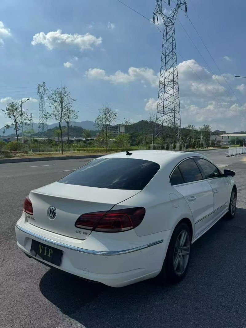 云浮14年大众CC7