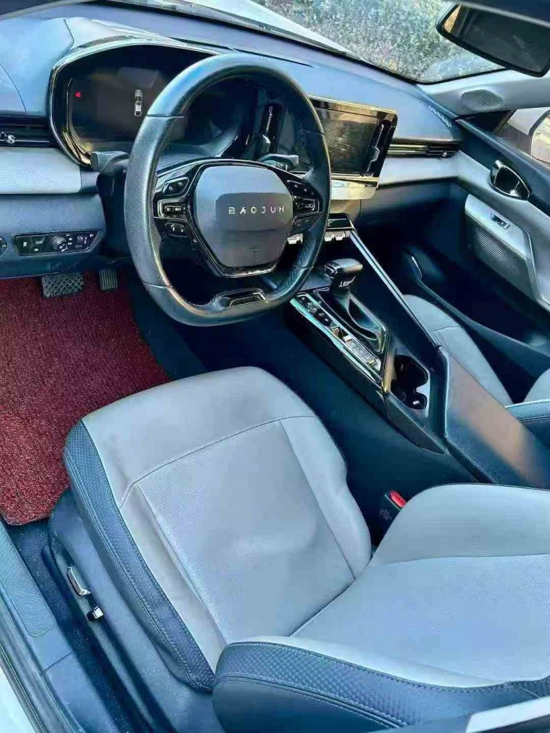 济宁21年宝骏RC55