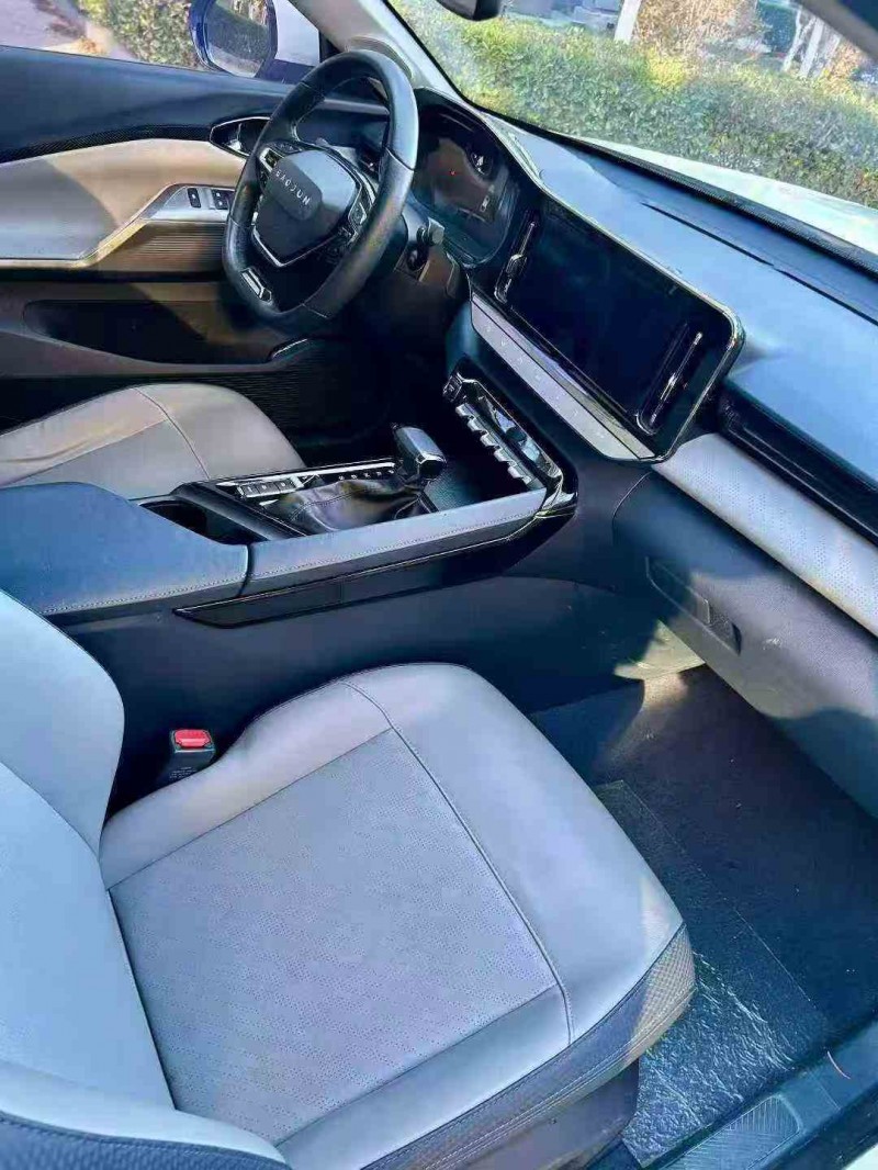 济宁21年宝骏RC56