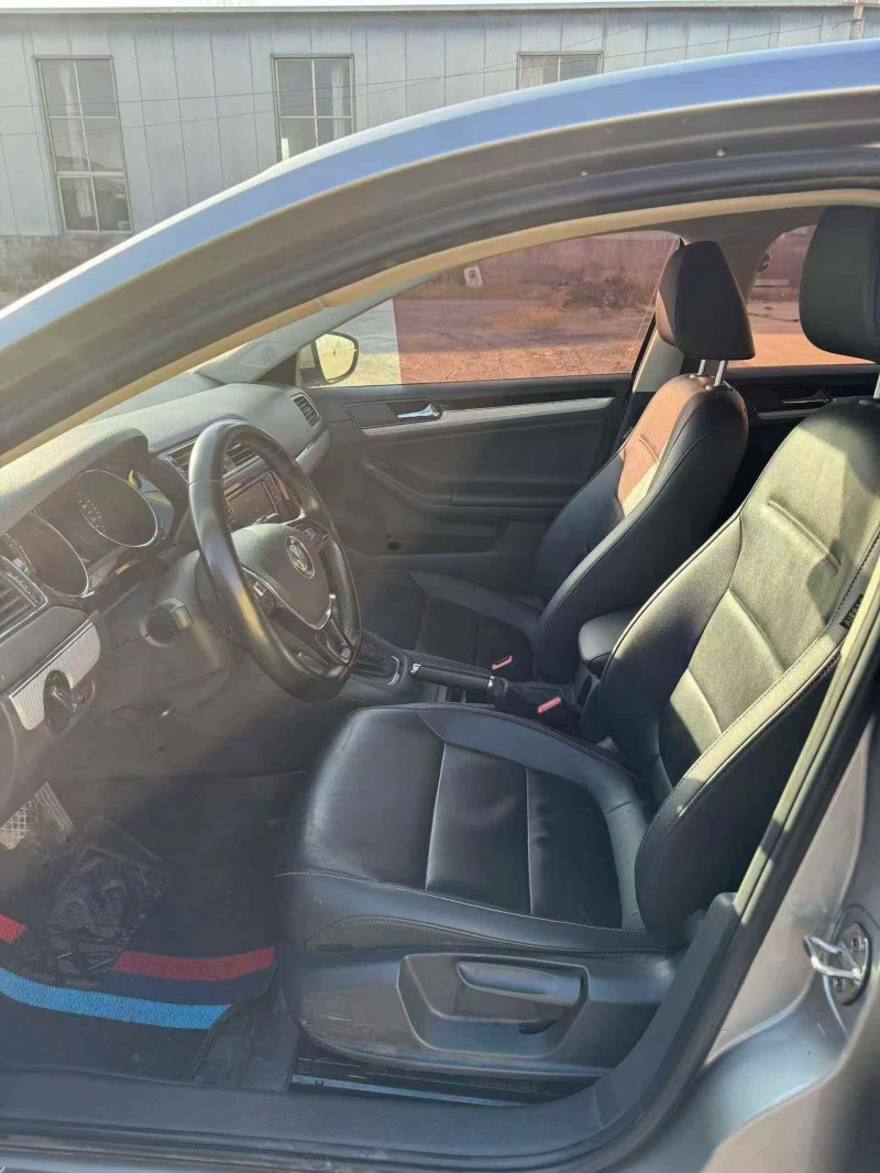 菏泽17年大众速腾7