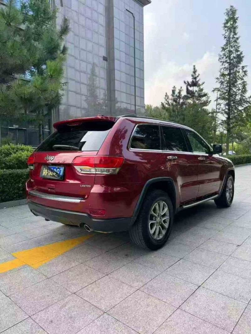 潍坊15年Jeep大切诺基8