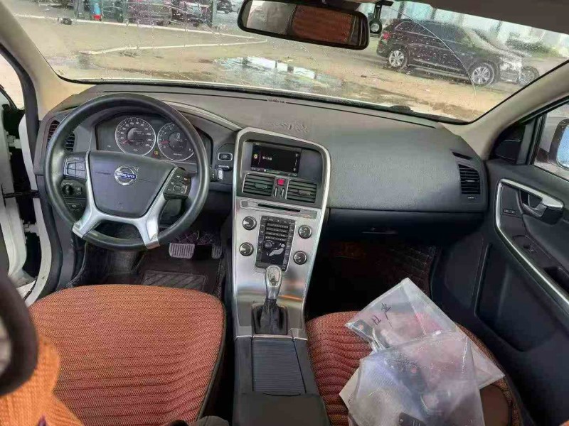 潍坊13年沃尔沃XC605