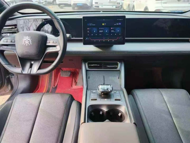 洛阳25年比亚迪秦8