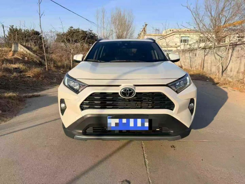 枣庄20年丰田RAV4荣放1