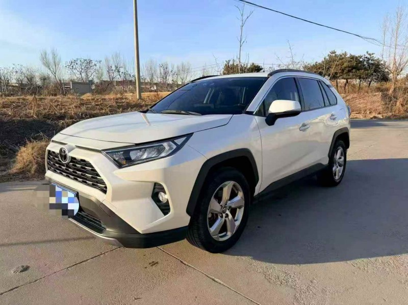 枣庄20年丰田RAV4荣放3