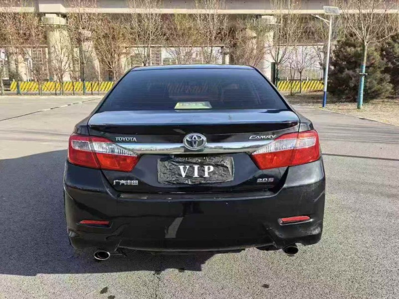 天津12年豐田凱美瑞6