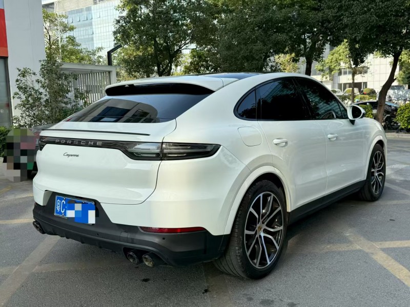 深圳21年保时捷卡宴4