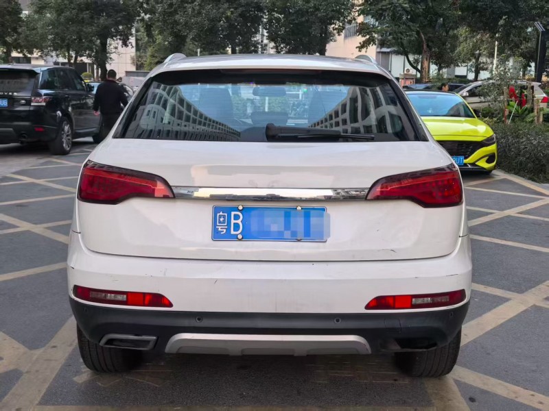 深圳19年众泰SR78